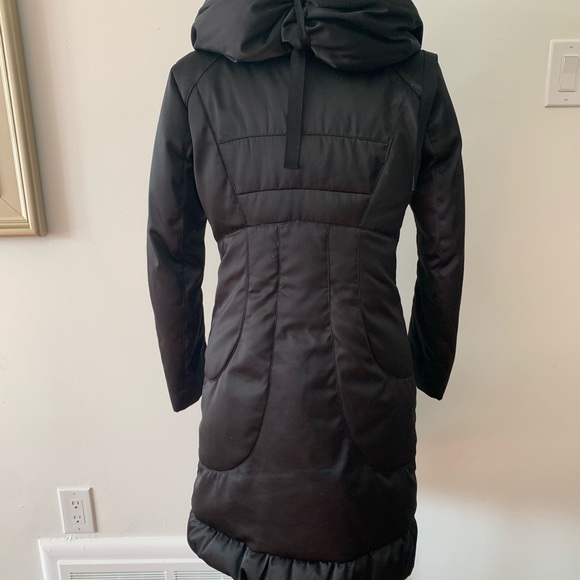 TAHARI BLACK WINTER COAT - Picture 7 of 15